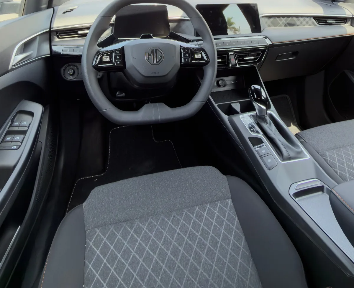 MG 3 rental car — SIMAN CAR