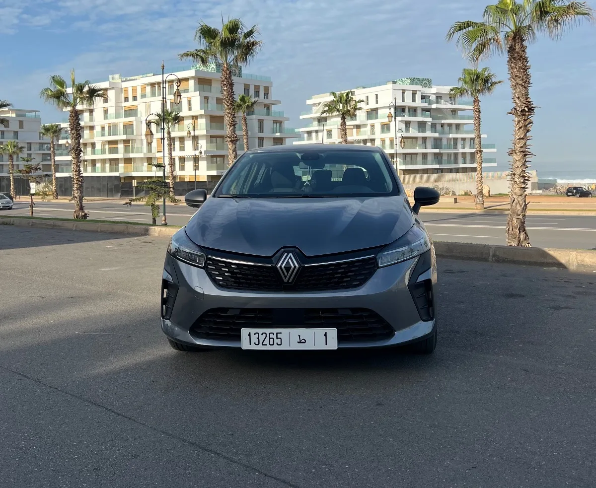 Renault CLIO 5 rental car — SIMAN CAR