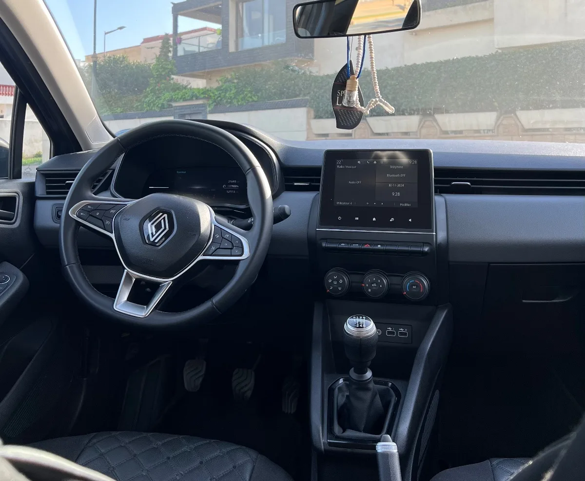 Renault CLIO 5 rental car — SIMAN CAR
